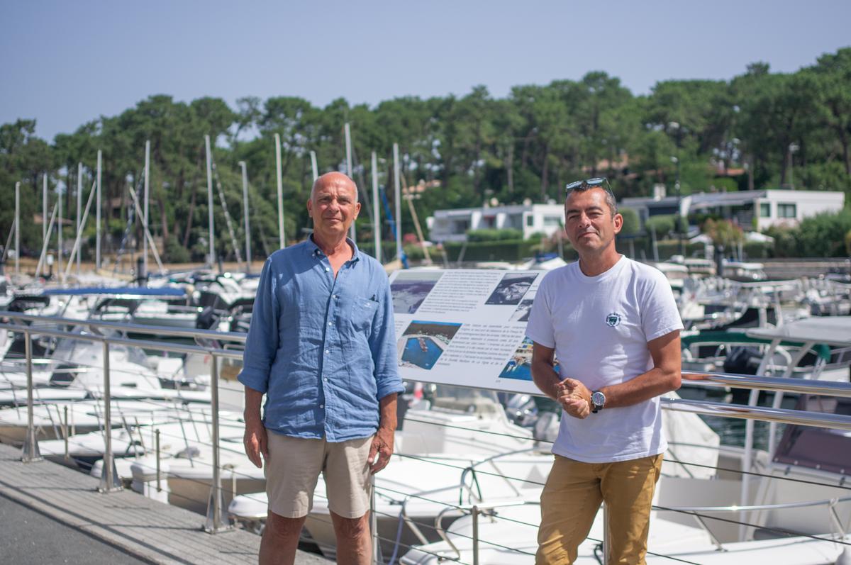 Benoît Justes et Fabien Gadreau sur un ponton du port de La Vigne