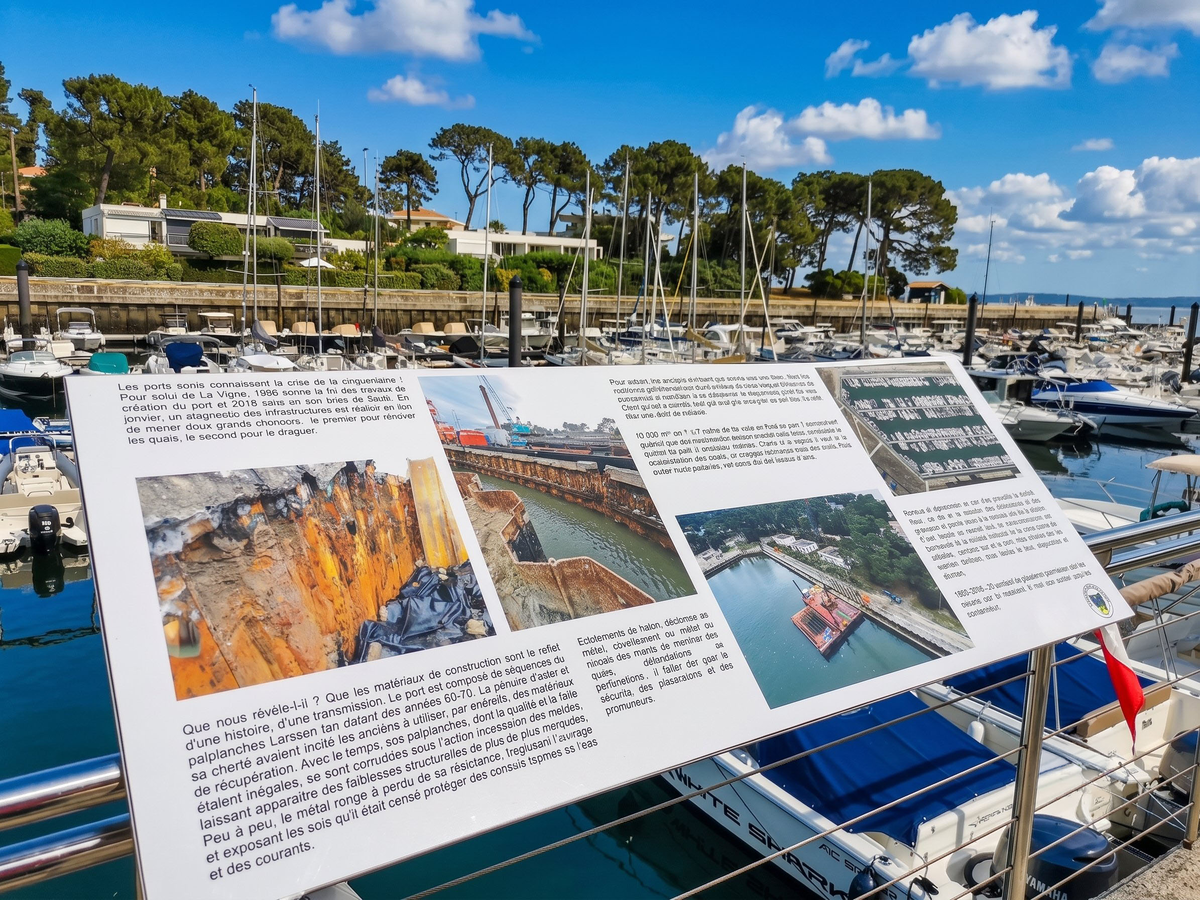 Panneau sur les grands travaux de rénovation du port